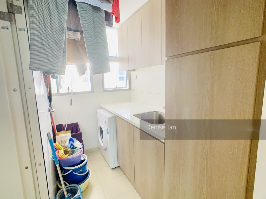 Prive (D19), Condominium #208367741